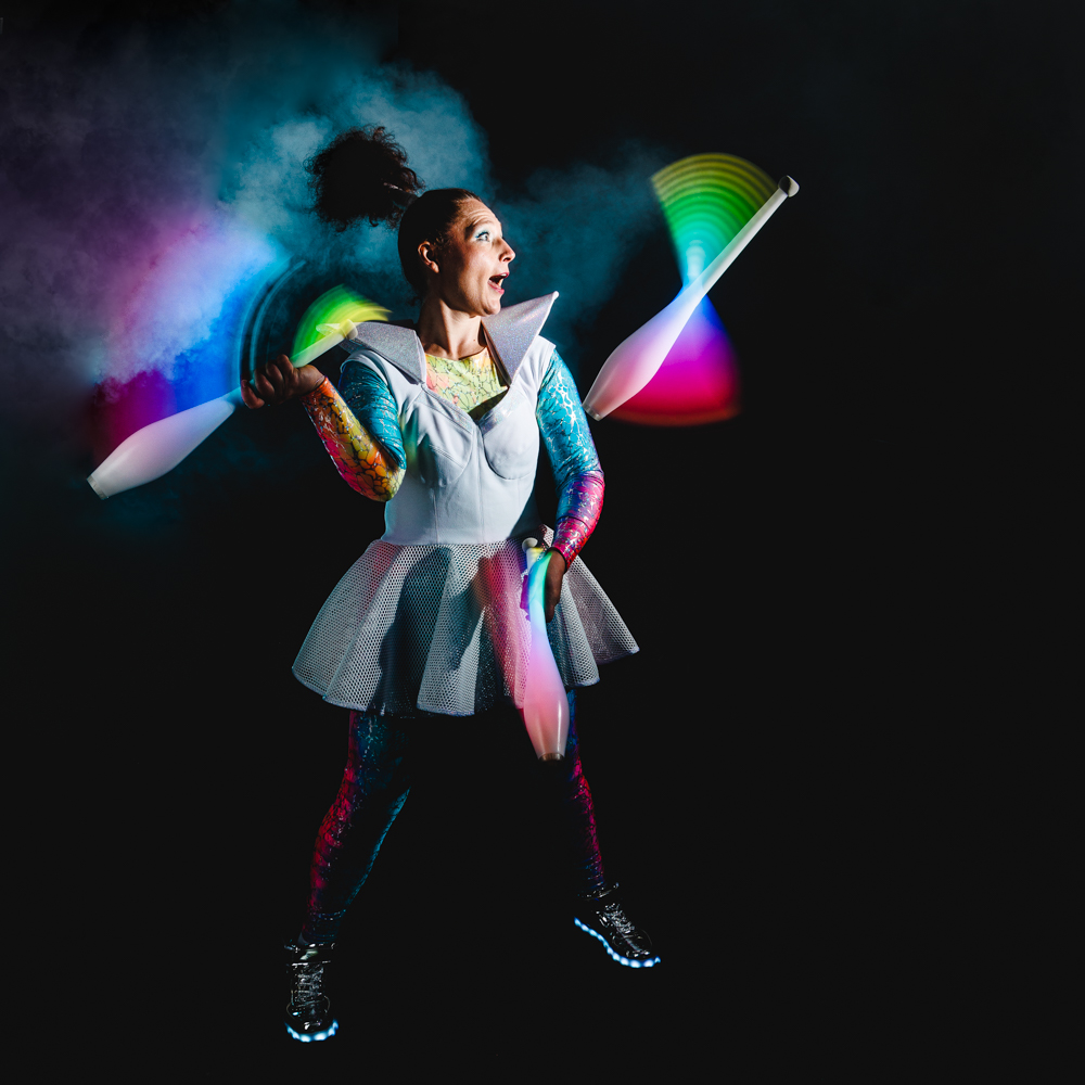 LED glow Juggling