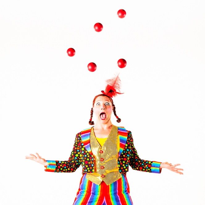 rainbow clown five ball juggling